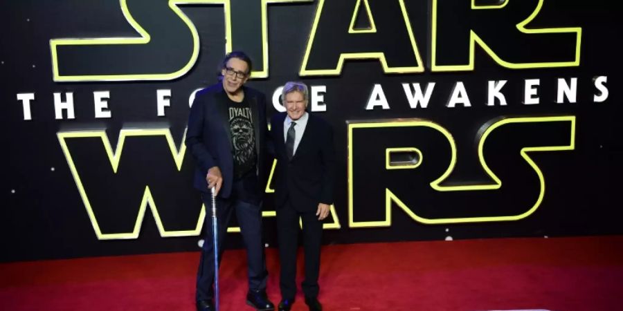 Peter Mayhew und Harrison Ford 2015