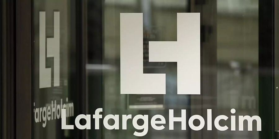 Der Schweizer Baustoffriese LafargeHolcim hat im ersten Quartal dank höherem Umsatz und zusätzlich Kosteneinsparungen überproportional mehr verdient. (Archiv)