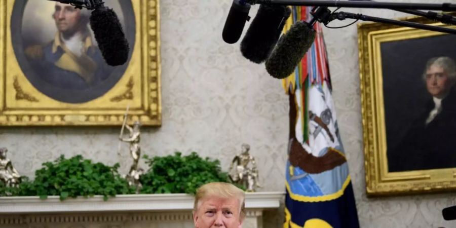 Trump am Montag im Oval Office