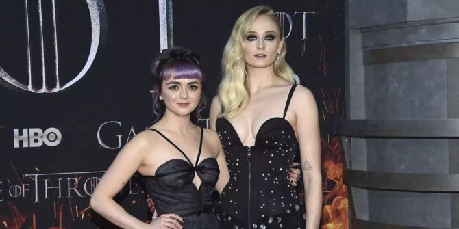 Sophie Turner Maisie Williams