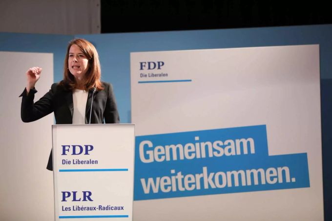 Die meisten bürgerlichen Politiker, aber auch Wirtschaftsverbände sind gegen die Initiative. Petra Gössi