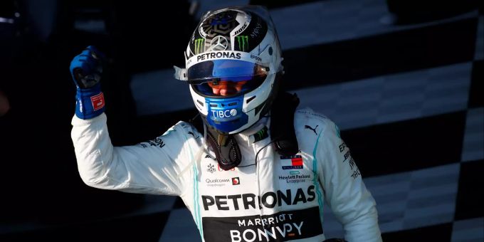 Valtteri Bottas gewinnt den Auftakt der Formel-1 im australischen Melbourne. Valtteri Bottas