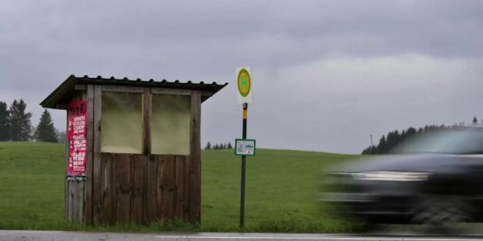 Haltestelle in Oberbayern Haltestelle in Oberbayern