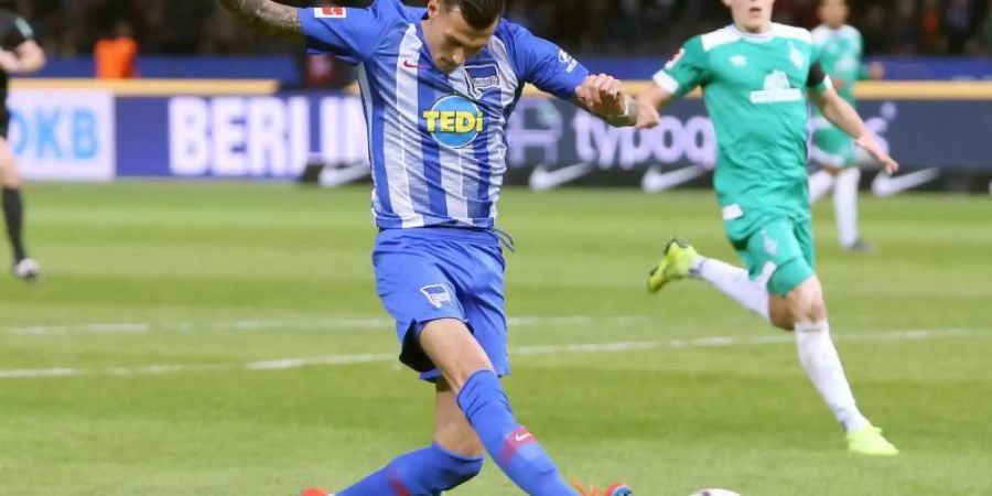 Trifft mit Hertha auf seinen Ex-Club Leipzig: Davie Selke. Foto: Andreas Gora/dpa