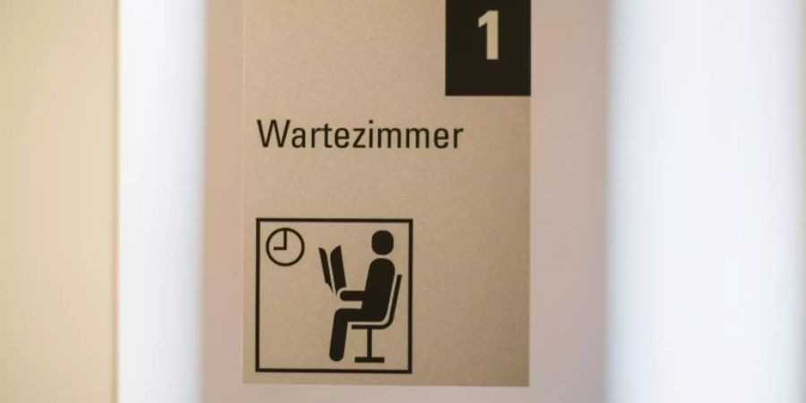 Wartezimmer einer Arztpraxis