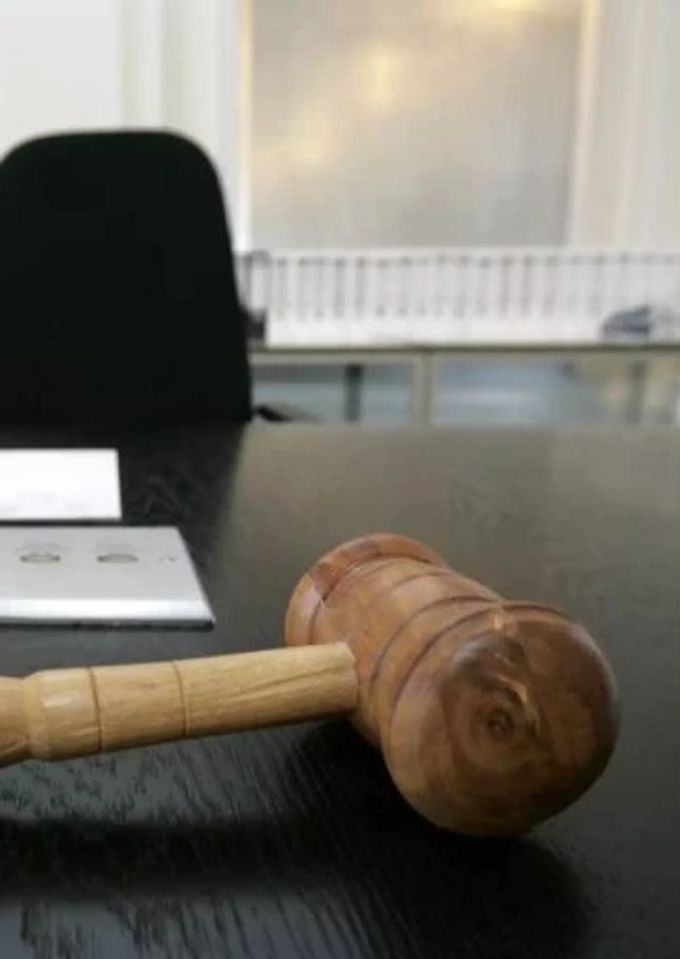 illegale umwandlung richter hammer