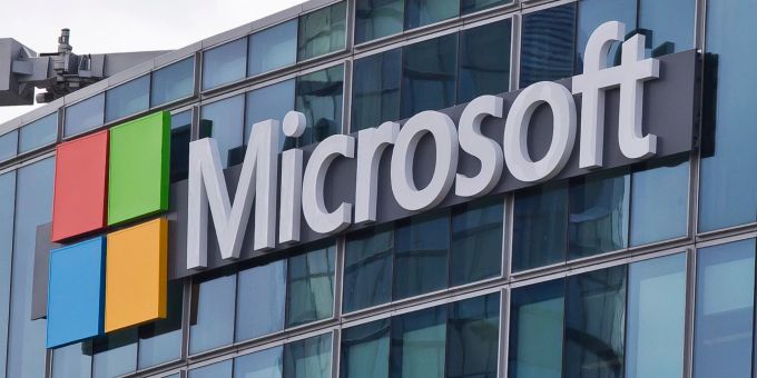 Mit neuen Vereinbarungen mit Konkurrenten will Microsoft die Bedenken der Wettbewerbshüter gegen die Übernahme des Spieleherstellers Acitivision Blizzard zerstreuen. Mit neuen Vereinbarungen mit Konkurrenten will Microsoft die Bedenken der Wettbewerbshüter gegen die Übernahme des Spieleherstellers Acitivision Blizzard zerstreuen.