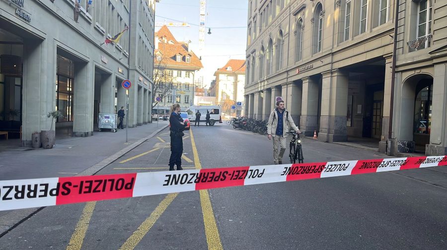 Absperrung beim Bundesplatz in Bern.