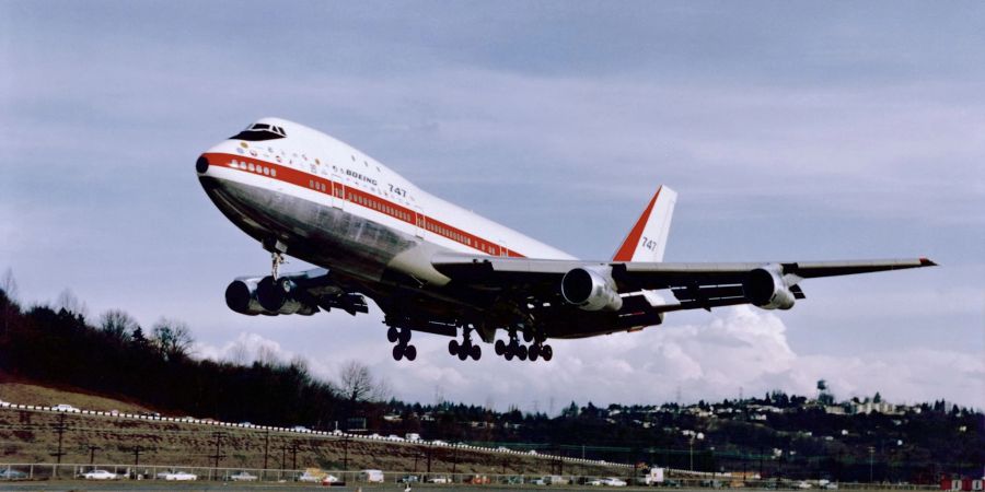 boeing jumbo jet