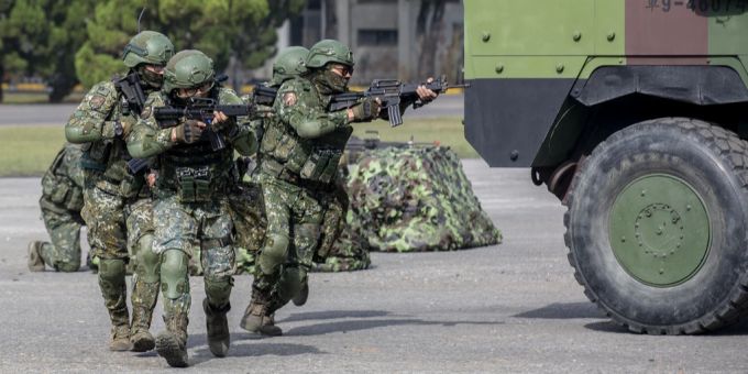 Taiwanesische Soldaten bei einer Militärübung zur Vorbereitung auf einen möglichen Krieg mit China. (Archivbild) Taiwan