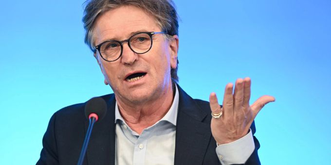 Manne Lucha (Bündnis 90/Die Grünen), der neue Vorsitzende der Gesundheitsministerkonferenz. Manne Lucha (Bündnis 90/Die Grünen), der neue Vorsitzende der Gesundheitsministerkonferenz.
