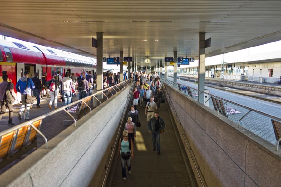 Spitzenreiter bei den Verspätungen ist der RE7 von Karlsruhe bis Basel Badischer Bahnhof. (Symbolbild)