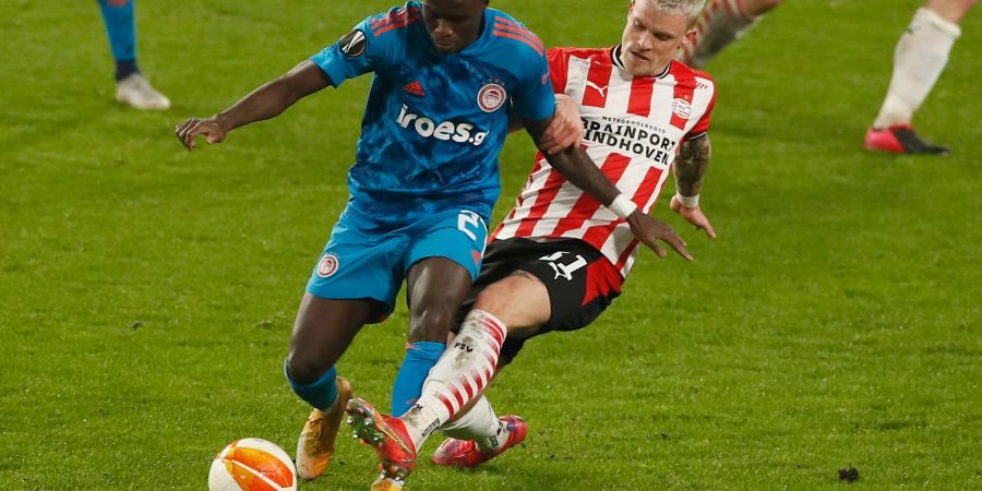 Spielte bei FC Augsburg und PSV Eindhoven: Philipp Max (r.).