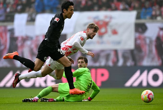 Timo Werner (RB Leipzig) erzielt das Tor zum 1:0 gegen Eintracht Frankfurt in der Bundesliga. Fussball Bundesliga Leipzig Frankfurt