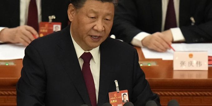 Xi Jinping will das Militär zu einer «Grossen Mauer aus Stahl» ausbauen. Foto: Andy Wong/AP Xi Jinping