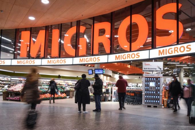 Die Migros setzt auf Gendersprache, damit sich alle Kundinnen und Kunden wohlfühlen. Migros