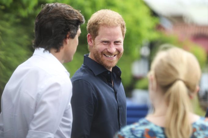 Prinz Harry hat gut Lachen. Ist Schwägerin Kate daran Schuld? Prinz Harry