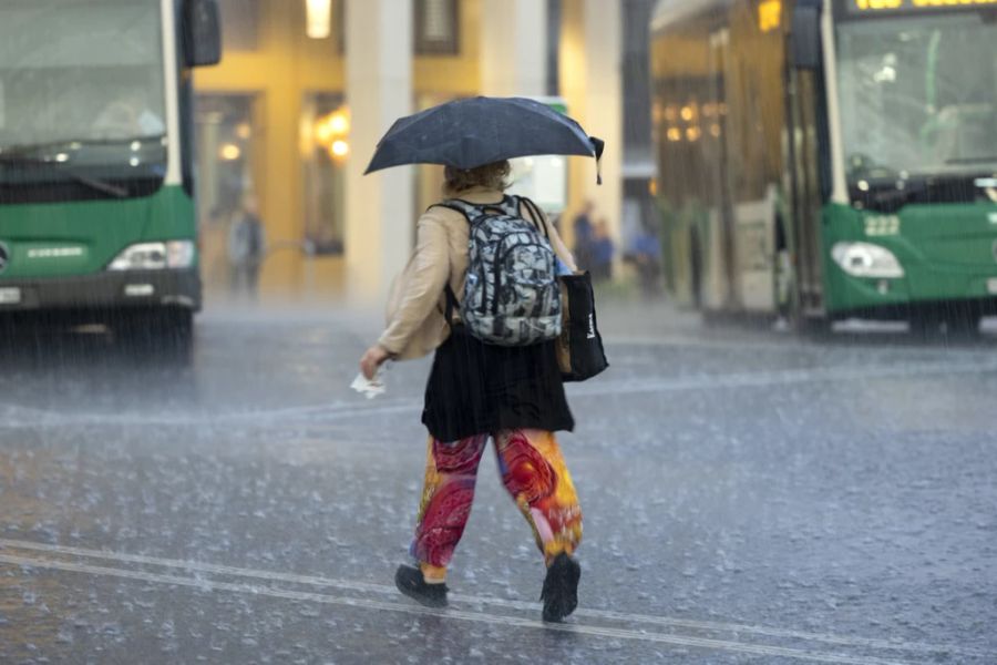 Nach einem heissen Wochenende kühlt sich das Wetter diese Woche ab. (Archivbild)