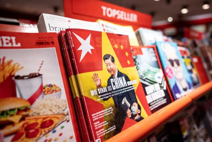 Gedruckte Medien haben wegen den Digitalplattformen einen schwereren Stand. zeitschriften