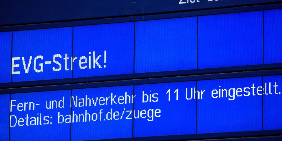 Bereits am vergangenen Freitag legte die EVG den Nah- und Regionalverkehr für mehrere Stunden lahm. Nun könnten neue Streiks drohen.