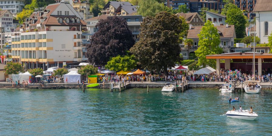 Festbetrieb in der Gemeinde Weggis. - Luzern
