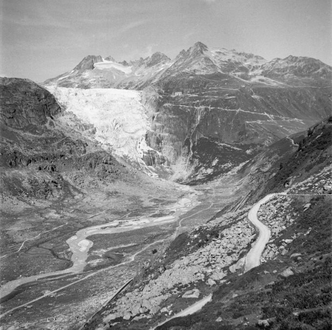 Der Rhonegletscher im Kanton Wallis, aufgenommen um 1950. (Symbolbild) Rhone-Gletscher Historisch