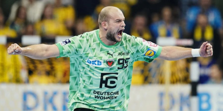 Handballspieler Paul Drux jubelt