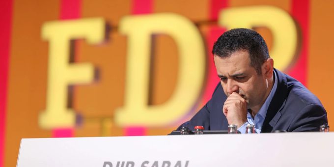 Generalskretär Bijan Djir-Sarai beim FDP-Bundesparteitag. (Archivbild) Bijan Djir-Sarai