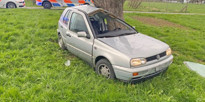 Der Autofahrer wurde schwer verletzt. Der Autofahrer wurde schwer verletzt.