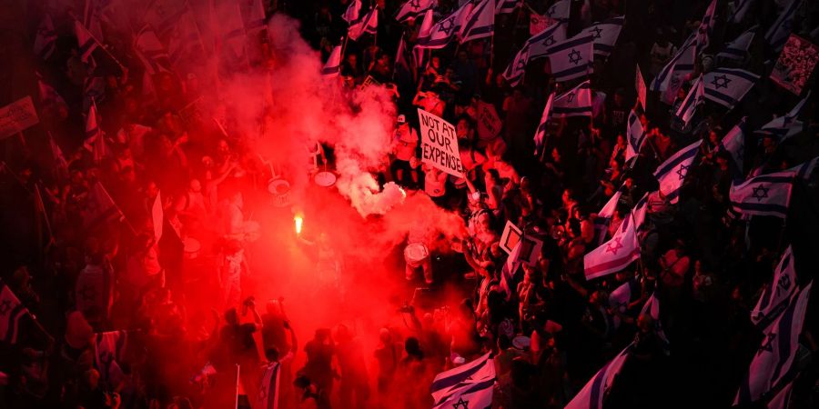 Proteste in Tel Aviv gegen die Regierung von Ministerpräsident Netanjahu.