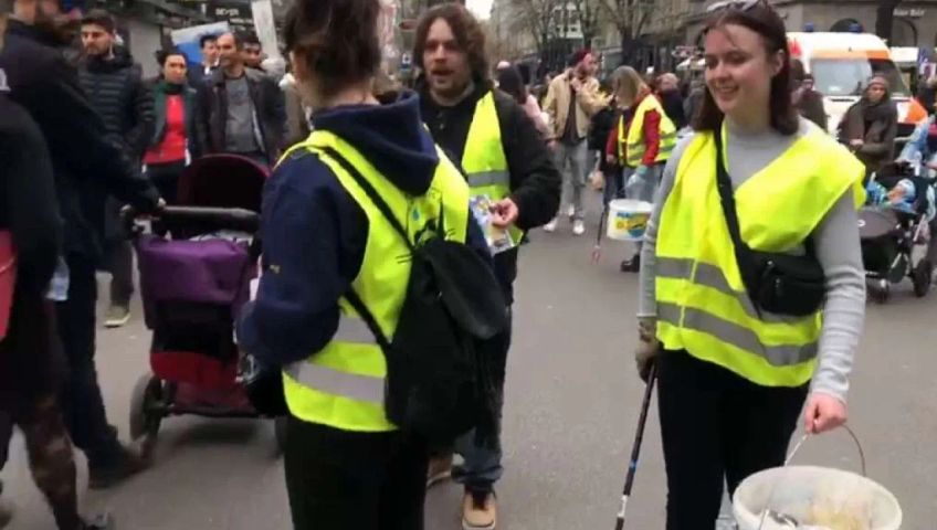 Klimastreik In Zürich: Demonstranten Sogar Mit Eigenem Putztrupp