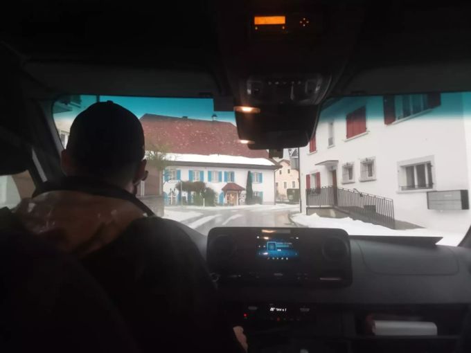 Zug Gewitter Berner Jura