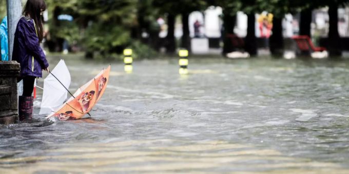 Hochwasser in Locarno am 4. Oktober 2020: Vergangenes Jahr kam es jedoch vergleichsweise zu geringen Schäden durch Unwetter. (Archivbild) Hochwasser in Locarno am 4. Oktober 2020: Vergangenes Jahr kam es jedoch vergleichsweise zu geringen Schäden durch Unwetter. (Archivbild)