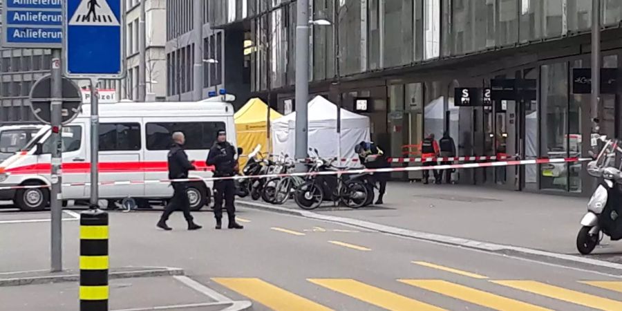 Die Polizei war mit einem Grossaufgebot vor Ort.