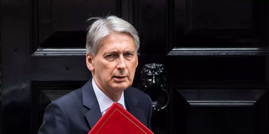 Der britische Finanzminister Philip Hammond an der Londoner Downing Street.