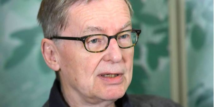 Der kommissarische Ständige Sekretär der schwedischen Akademie, Anders Olsson. Der kommissarische Ständige Sekretär der schwedischen Akademie, Anders Olsson.