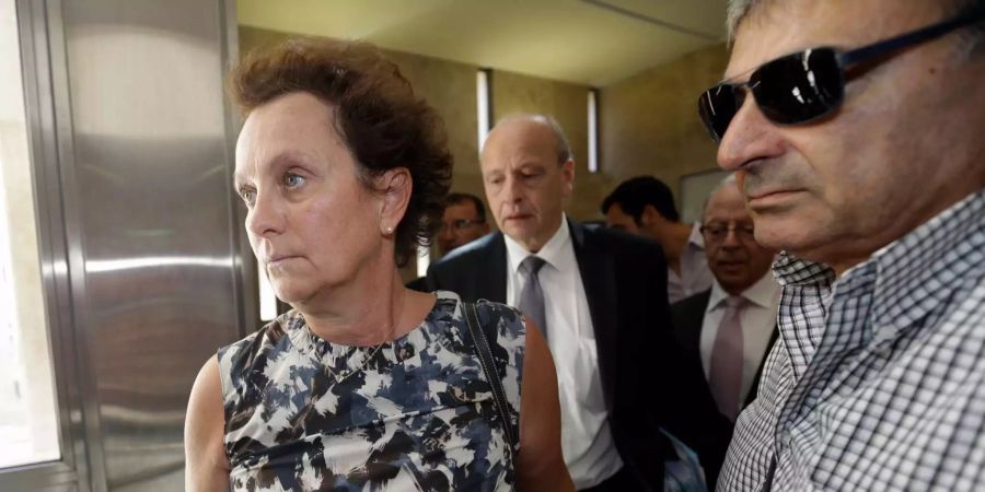 Sylvia Janowski kommt zum Prozess um den Mordanschlag auf ihre Mutter, die monegassische Immobilienerbin Hélène Pastor.