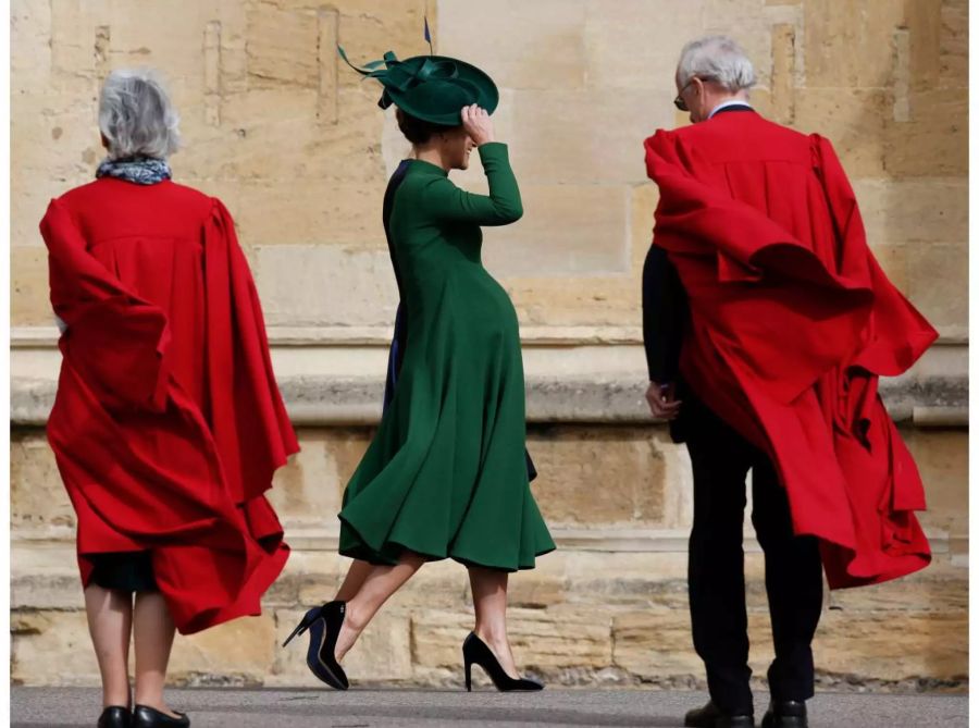 Die schwangere Pippa Matthews (früher Middleton) entzückte die Zuschauer ganz in Grün an der Hochzeit von Prinzessin Eugenie.