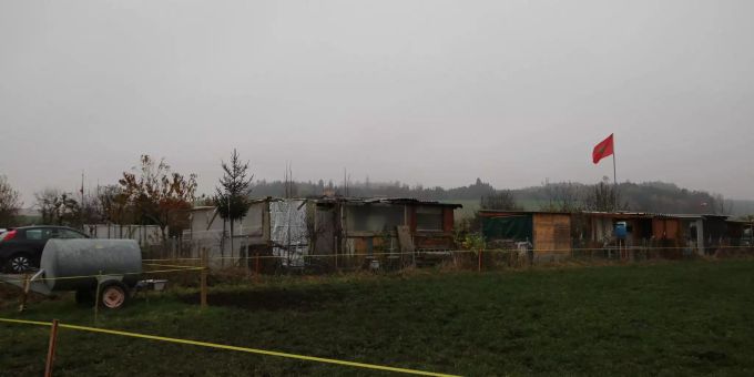 Der Gartenhütte-Besitzer starb bei einer Gasexplosion. (Symbolbild) Schrebergarten