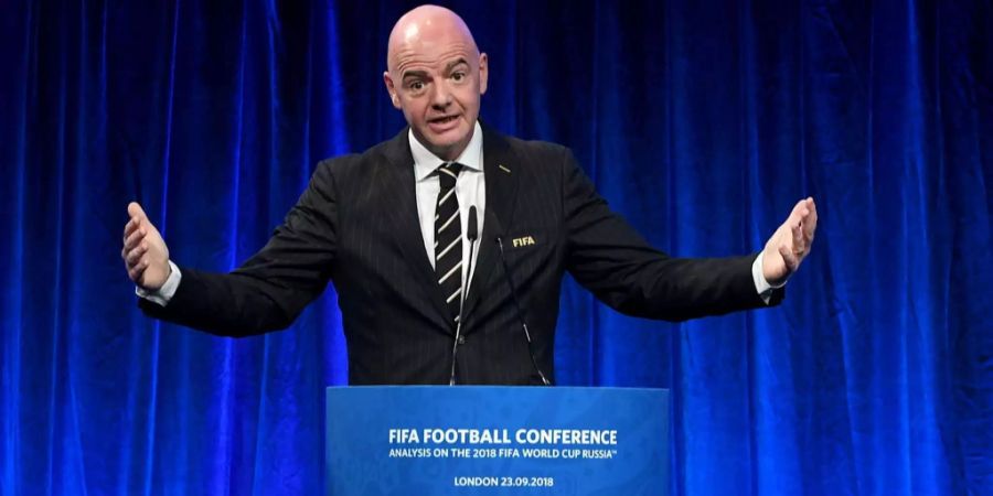 Fifa-Präsident Gianni Infantino spricht an einer Fifa-Fussballkonferenz in London.