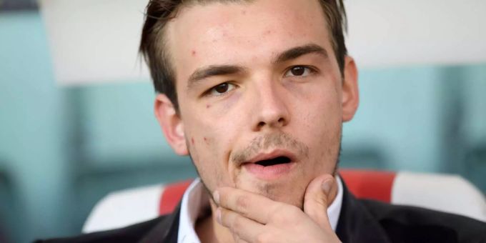 Barthélémy Constantin wird bestraft. Barthélémy Constantin wird bestraft.