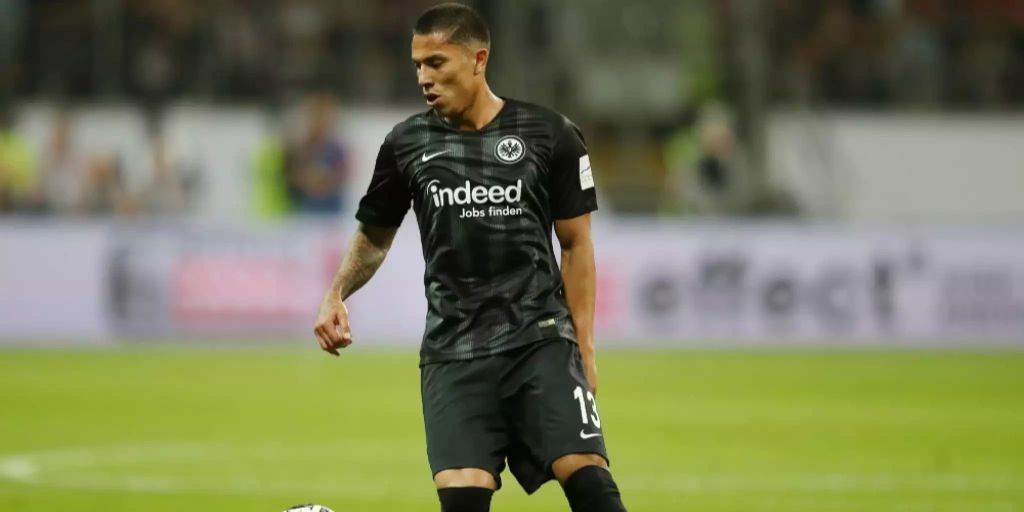 Frankfurts Carlos Salcedo vor Rückkehr nach Mexiko