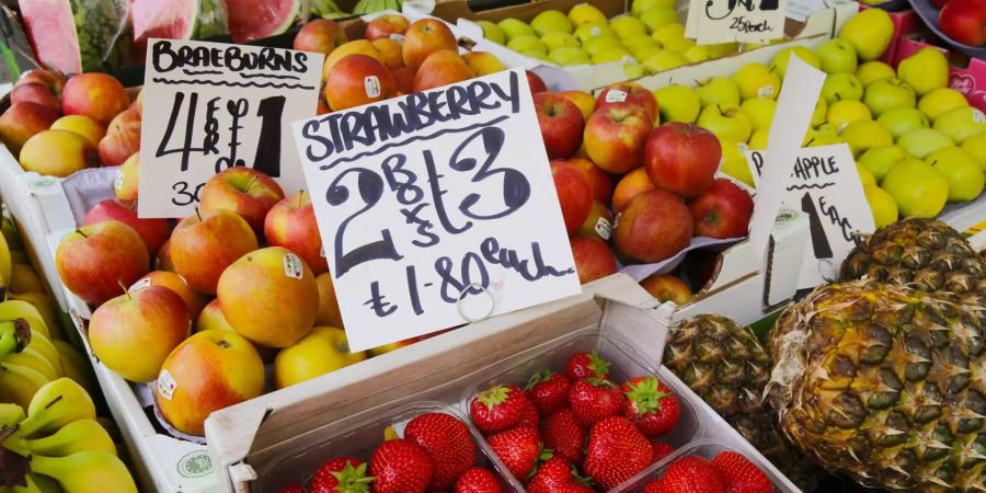 Früchte in einem Markt in London.