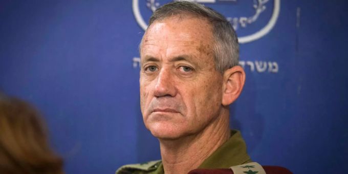 Benny Ganz, ehemaliger Generalstabschef in Israel, nimmt an einer Kabinettssitzung im Verteidigungsministerium teil. Benny Ganz
