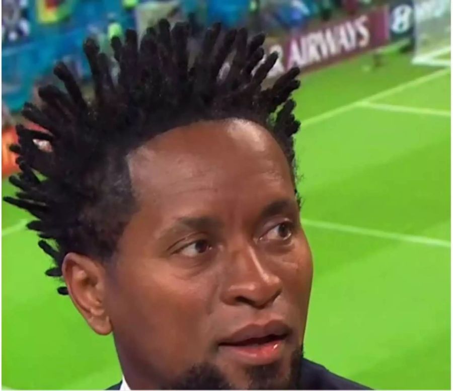 Zé Roberto (mit wilder Haarpracht) kritisiert Neymar im ZDF.