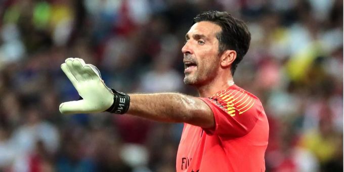 Goalielegende Gigi Buffon musste fünf Mal hinter sich greifen. Goalielegende Gigi Buffon musste fünf Mal hinter sich greifen.
