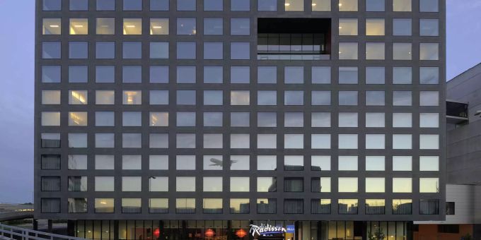 Das Gebäude bleibt weiterhin Hotel- und Bürostandort. (Archivbild) Radisson Blu