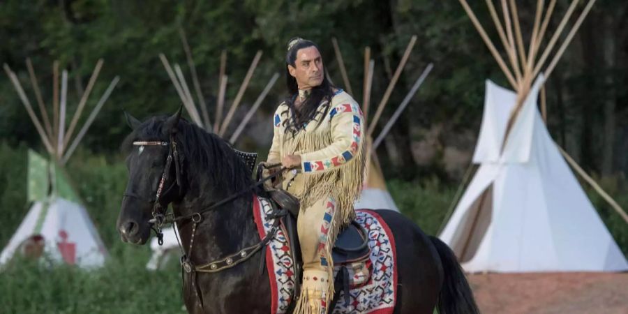 Der Schauspieler Tom Volkers als Winnetou anlaesslich des Freilichtspiels «Winnetou 2» in Engelberg.