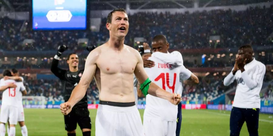 Stephan Lichtsteiner hatte den Doppeladler auch gezeigt.