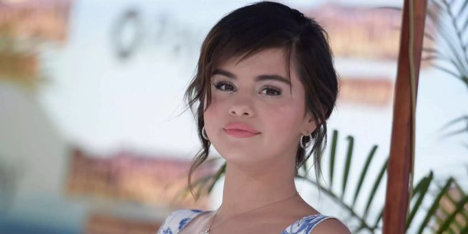 Zusammenbrüche - Selena Gomez reisst sich Spital-Schläuche aus Arm